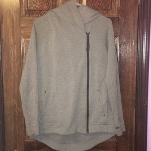 Nike low-high tech sweater